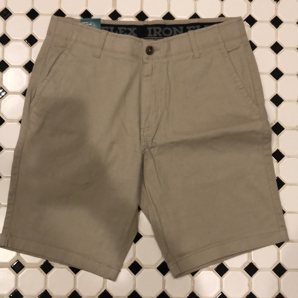 Iron Co Men’s shorts khaki new 32